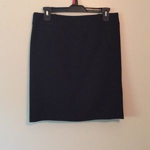 Daisy Fuentes black skirt size 6